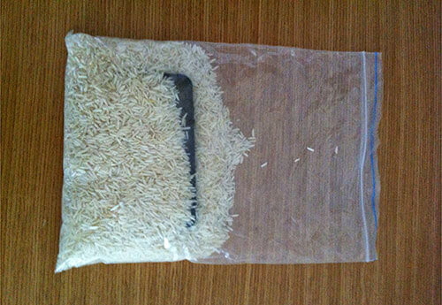 iPhone dans du riz